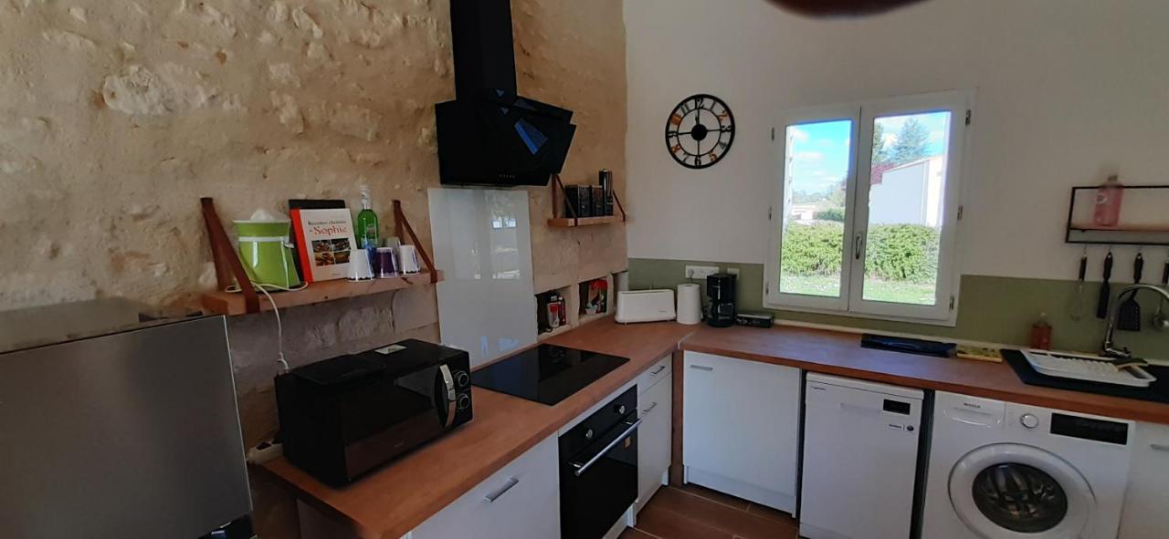 Le Clos Des Chevaliers Pons Kültér fotó
